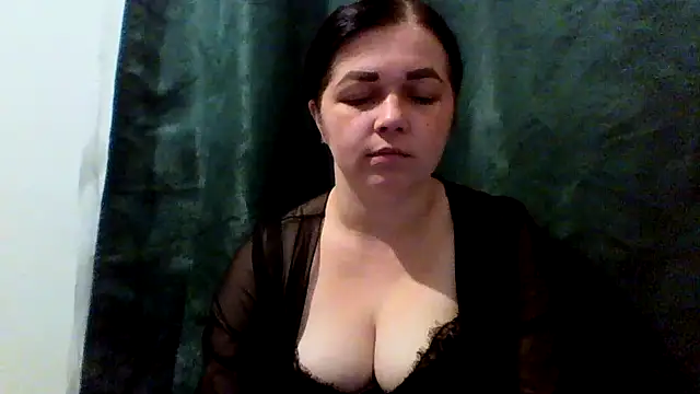 Snapshot of Vitalina282128 chatting on June 8, 5:02 pm Vitalina282128 online show from June 8, 5:02 pm