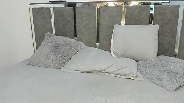 Adam Grey  online show from November 18, 11:25 am