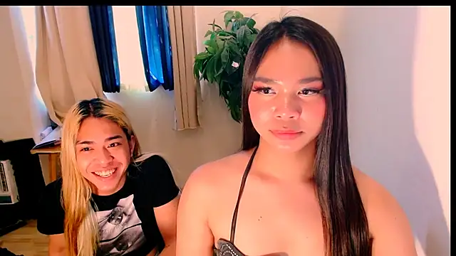 velvetviper06 online show from February 8, 11:41 pm