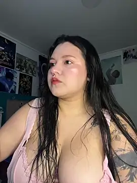 Snapshot of Just_danna chatting on April 24, 5:21 am Just danna online show from April 24, 5:21 am