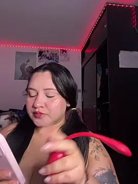 Snapshot of Just_danna chatting on June 14, 5:42 am Just danna online show from June 14, 5:42 am