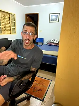 Lucasjandre online show from December 1, 10:15 pm