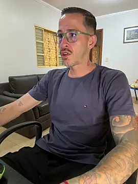 Lucasjandre online show from April 9, 8:03 pm