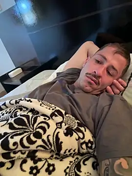 Lucasjandre online show from April 16, 10:16 am