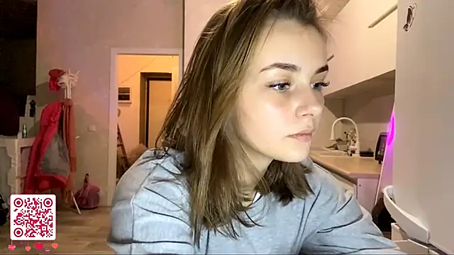 GeralynChiszar online show from November 21, 8:07 pm