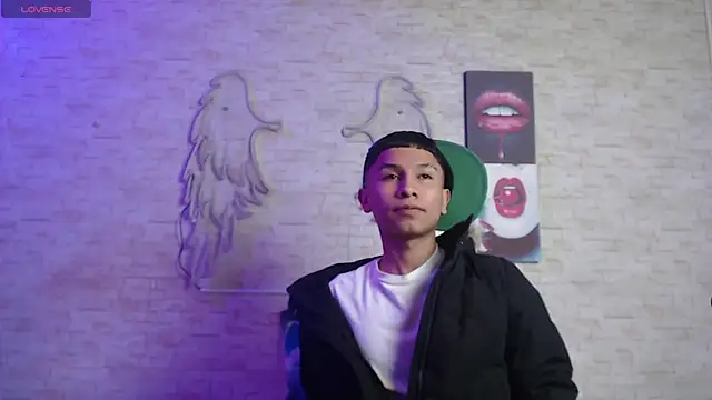 axel milo kairo and noa online show from February 5, 4:55 pm