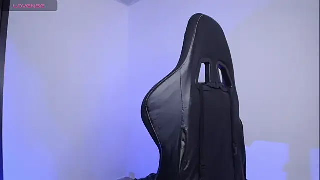 Snapshot of Millie_bobby chatting on December 2, 4:13 pm Millie bobby online show from December 2, 4:13 pm