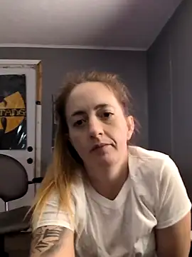 Snapshot of sexxxilexxxi44 chatting on November 24, 9:03 pm sexxxilexxxi44 online show from November 24, 9:03 pm