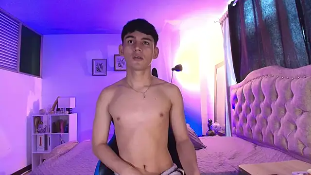 estebanperez 26 online show from November 14, 11:53 am