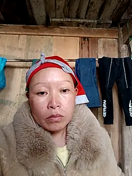 girl-hot2x online show from February 15, 6:43 am