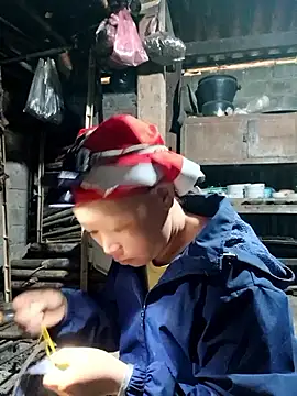 girl-hot2x online show from April 26, 1:47 am