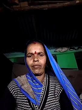 Hot juli73 online show from December 2, 3:40 pm