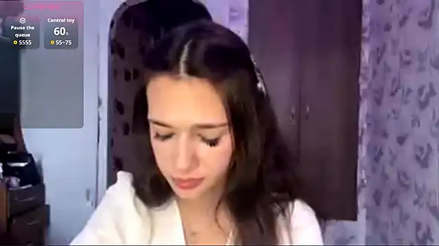 Snapshot of EunHendericks chatting on November 19, 9:31 am EunHendericks online show from November 19, 9:31 am