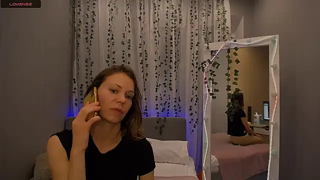 Vanilla-Dream online show from November 14, 7:12 pm