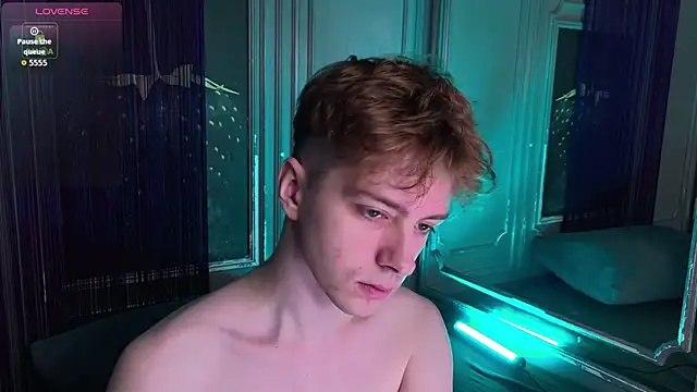 Paul Holt online show from December 16, 8:47 pm