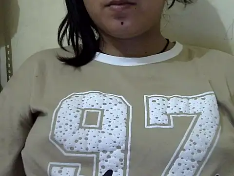 Snapshot of Anika_Singh chatting on April 27, 2:48 pm Anika Singh online show from April 27, 2:48 pm