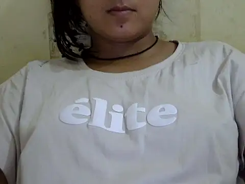 Snapshot of Anika_Singh chatting on April 29, 3:27 pm Anika Singh online show from April 29, 3:27 pm