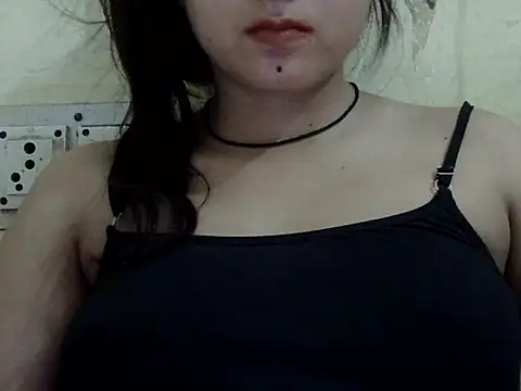 Snapshot of Anika_Singh chatting on May 20, 10:32 am Anika Singh online show from May 20, 10:32 am