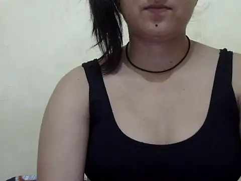 Snapshot of Anika_Singh chatting on May 28, 4:04 pm Anika Singh online show from May 28, 4:04 pm