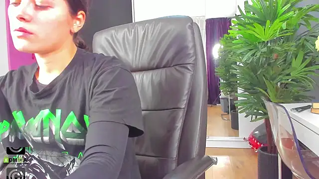 anna firee online show from January 8, 9:44 am