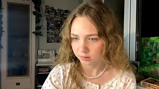 Snapshot of KiaNitchman chatting on November 15, 5:09 pm KiaNitchman online show from November 15, 5:09 pm