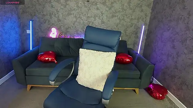 LadyChanelll online show from February 24, 1:42 pm