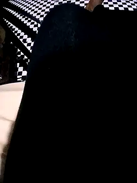 Snapshot of PerkyLove399 chatting on November 11, 10:32 pm PerkyLove399 online show from November 11, 10:32 pm