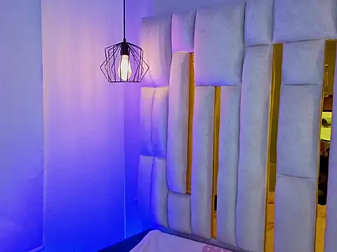 Brandy collinss online show from March 29, 12:16 pm