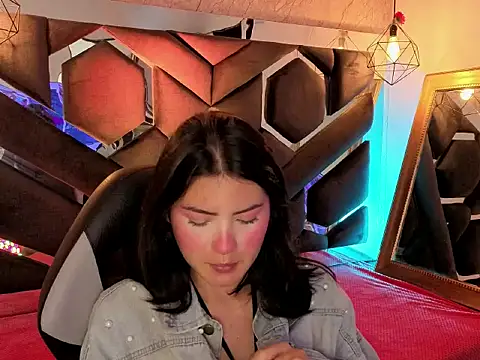 Brandy collinss online show from April 5, 4:59 pm