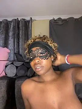 Snapshot of elethu2003 chatting on November 13, 10:19 pm elethu2003 online show from November 13, 10:19 pm