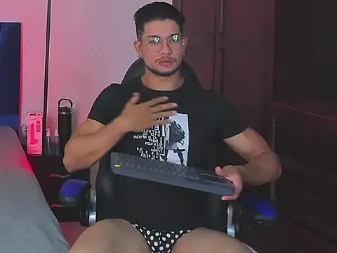 Nolan joness online show from March 25, 7:42 pm