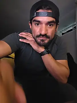 piggylatino online show from March 15, 10:16 pm