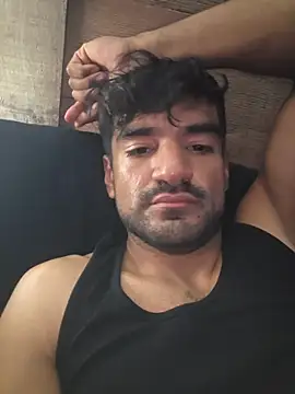 piggylatino online show from April 19, 6:10 pm