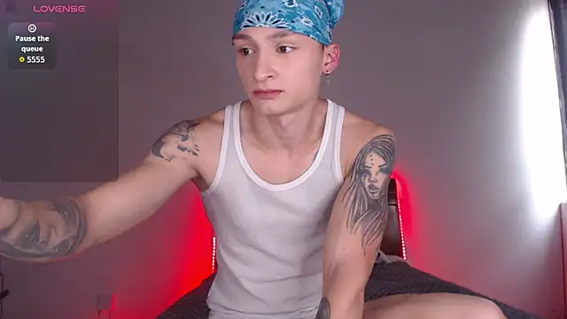 ArthurPhoenixx online show from January 9, 9:49 pm