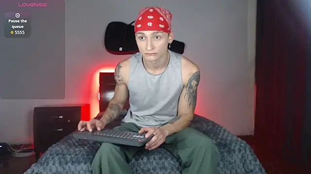 ArthurPhoenixx online show from January 12, 12:49 am