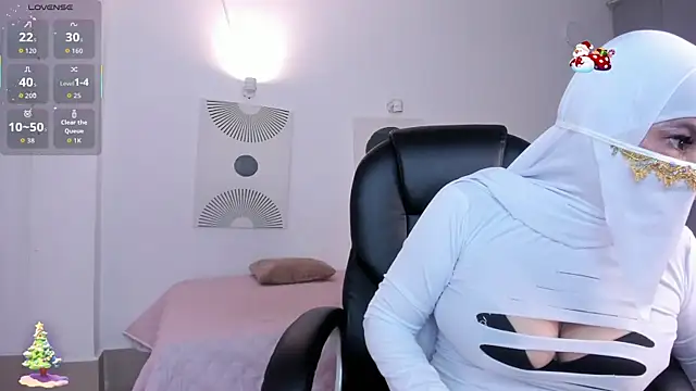 Hannaa Dolly online show from January 9, 4:04 am