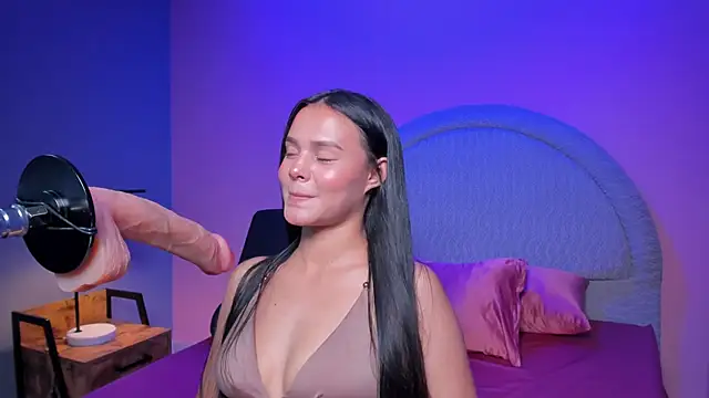 Sara rhoades online show from March 13, 7:20 pm