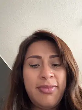 Snapshot of valeria_absurdah chatting on December 15, 10:25 pm valeria absurdah online show from December 15, 10:25 pm