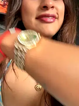 Snapshot of valeria_absurdah chatting on December 20, 7:21 pm valeria absurdah online show from December 20, 7:21 pm