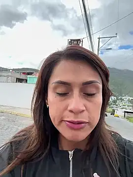 Snapshot of valeria_absurdah chatting on January 15, 8:12 pm valeria absurdah online show from January 15, 8:12 pm