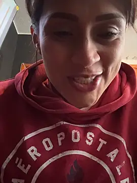 Snapshot of valeria_absurdah chatting on February 19, 8:16 pm valeria absurdah online show from February 19, 8:16 pm