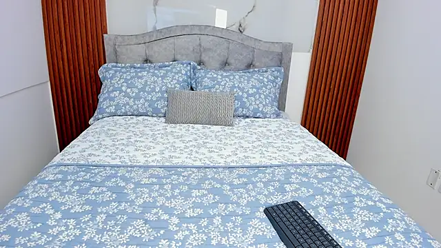 KaliBloom online show from December 2, 8:48 pm