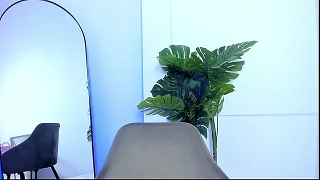 KaliBloom online show from February 4, 11:31 pm