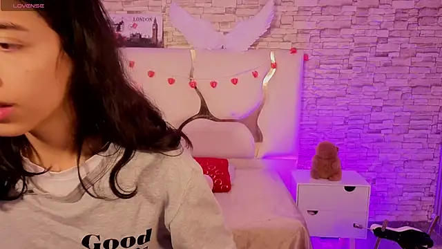 Joselyn tay online show from February 8, 11:57 am