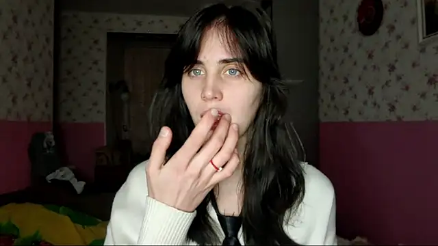 Snapshot of Hervell_Motti chatting on November 16, 4:23 pm Hervell Motti online show from November 16, 4:23 pm