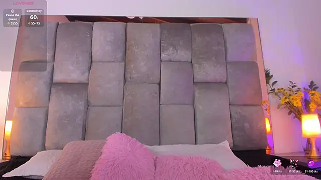 Ana Torres  online show from December 3, 9:57 pm