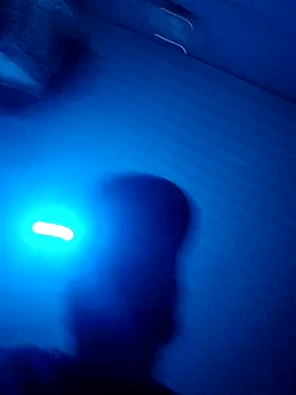 Snapshot of hotguy71000 chatting on November 21, 7:56 pm hotguy71000 online show from November 21, 7:56 pm