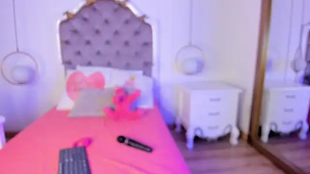 Snapshot of fallon_grey chatting on January 15, 8:01 pm fallon grey online show from January 15, 8:01 pm