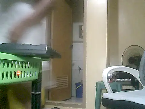 loriepinay46 online show from February 28, 2:40 pm