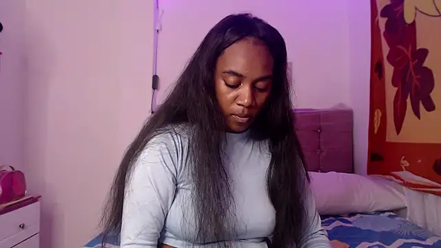 AishaOwens online show from January 9, 9:49 pm